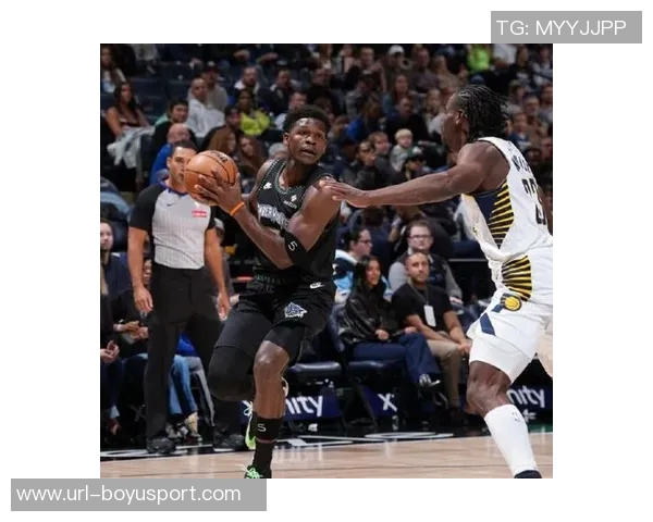 爱德华兹伤退传闻引发关注里德坚定表示他明天能上场比赛