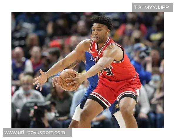 次节未得分三分火力全开半场表现抢眼拿下15分4板3助